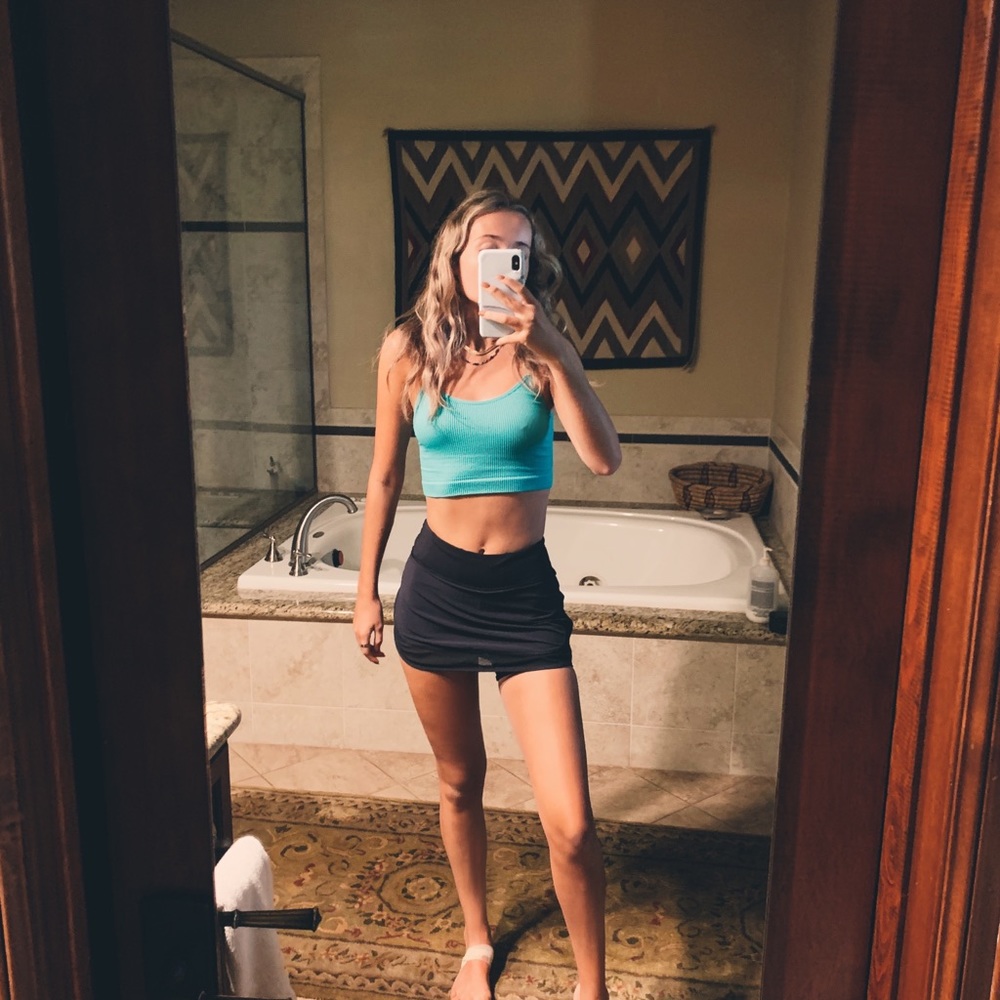 black lulu lemon tennis skirt rare